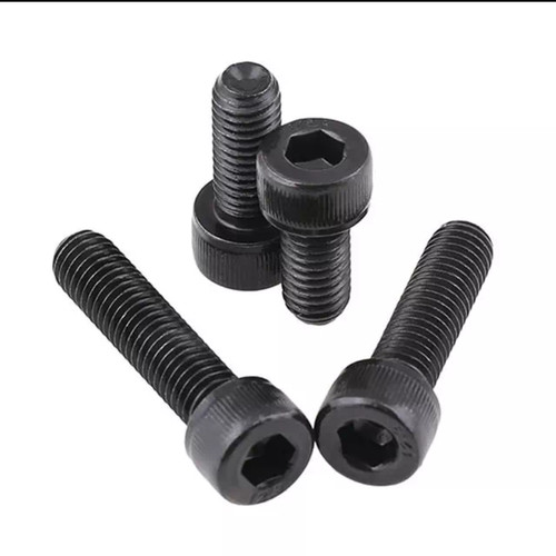 Baut L (Socket CAP Screw) Baja